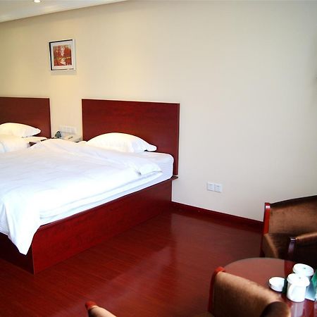 Greentree Inn Yunnan Lijiang Qixing Street Express Hotel Dış mekan fotoğraf