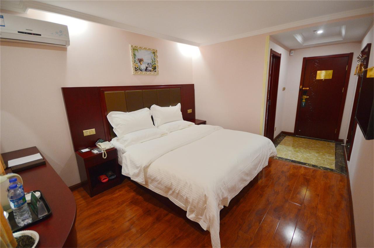 Greentree Inn Yunnan Lijiang Qixing Street Express Hotel Dış mekan fotoğraf