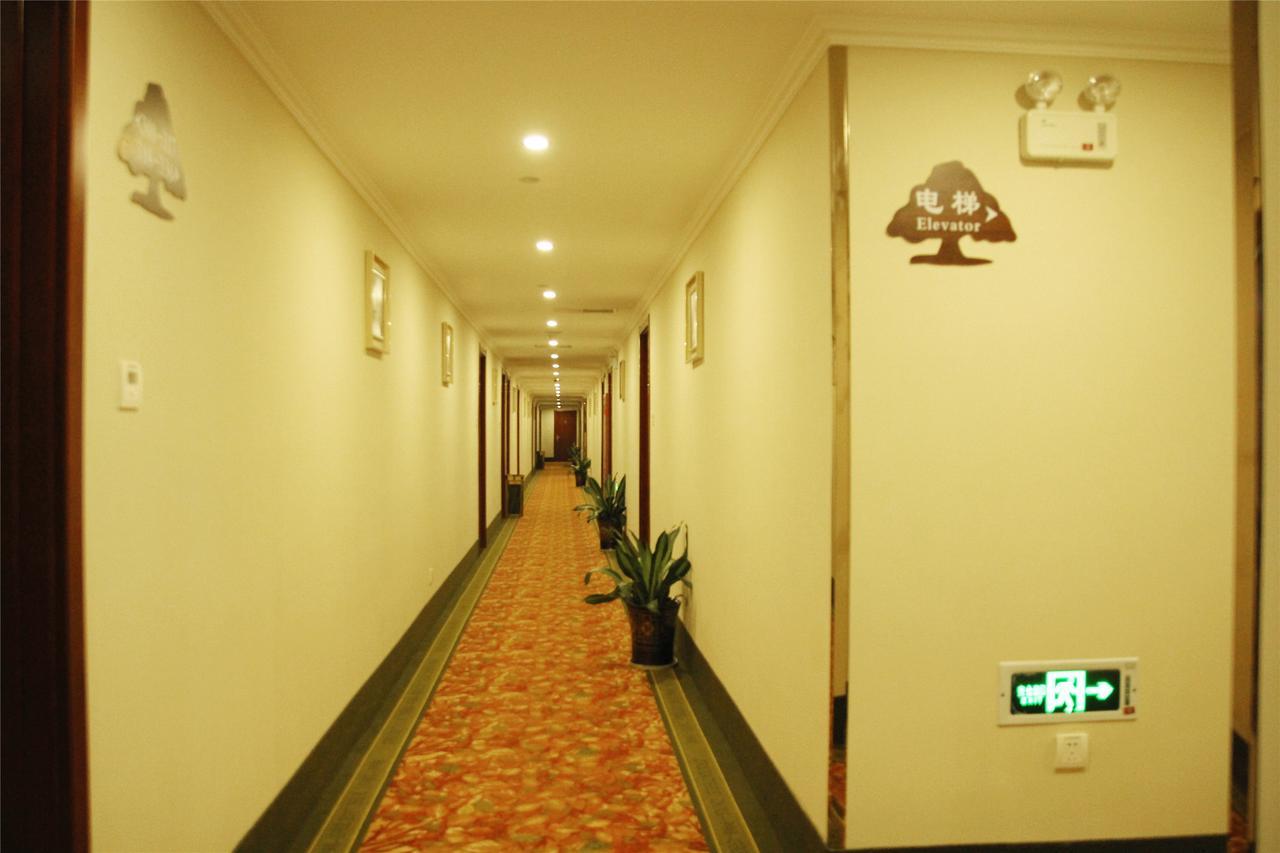 Greentree Inn Yunnan Lijiang Qixing Street Express Hotel Dış mekan fotoğraf